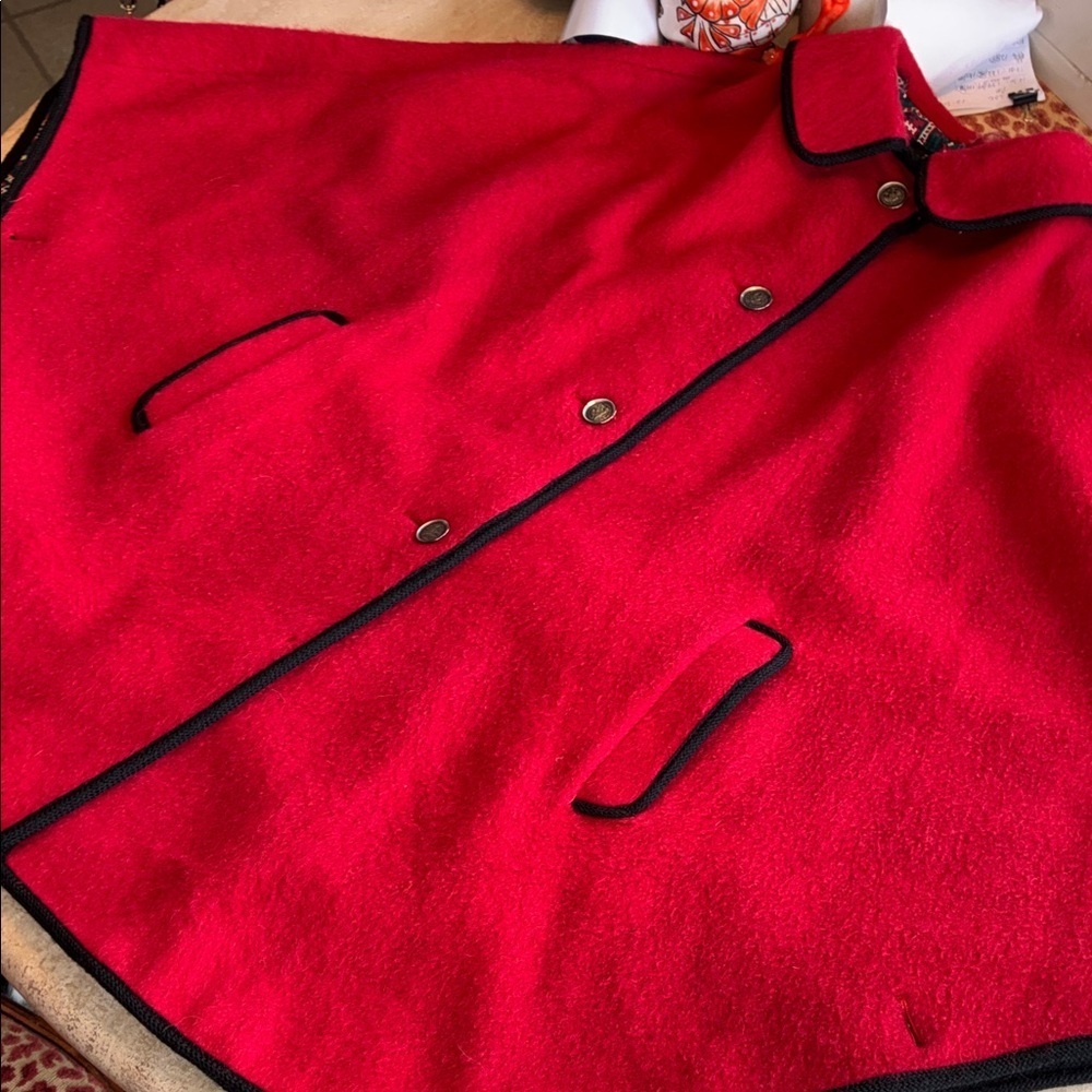 Loden King Cape women M Thick Red Wool, Black Trim from Germany. Vintage. M EUC - Picture 7 of 17
